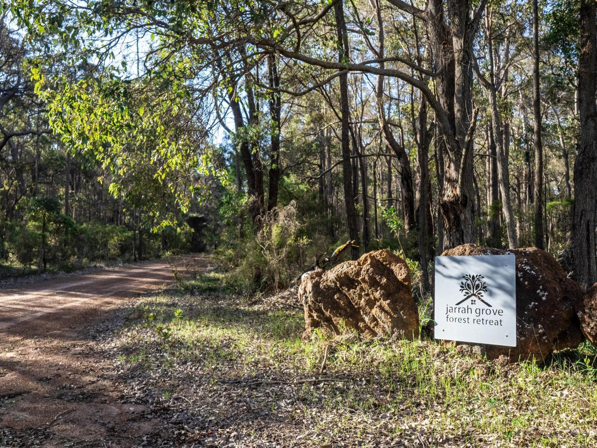 Jarrah Grove Forest Retreat - Adults Only Luxury Chalet Rosa Glen Exterior foto