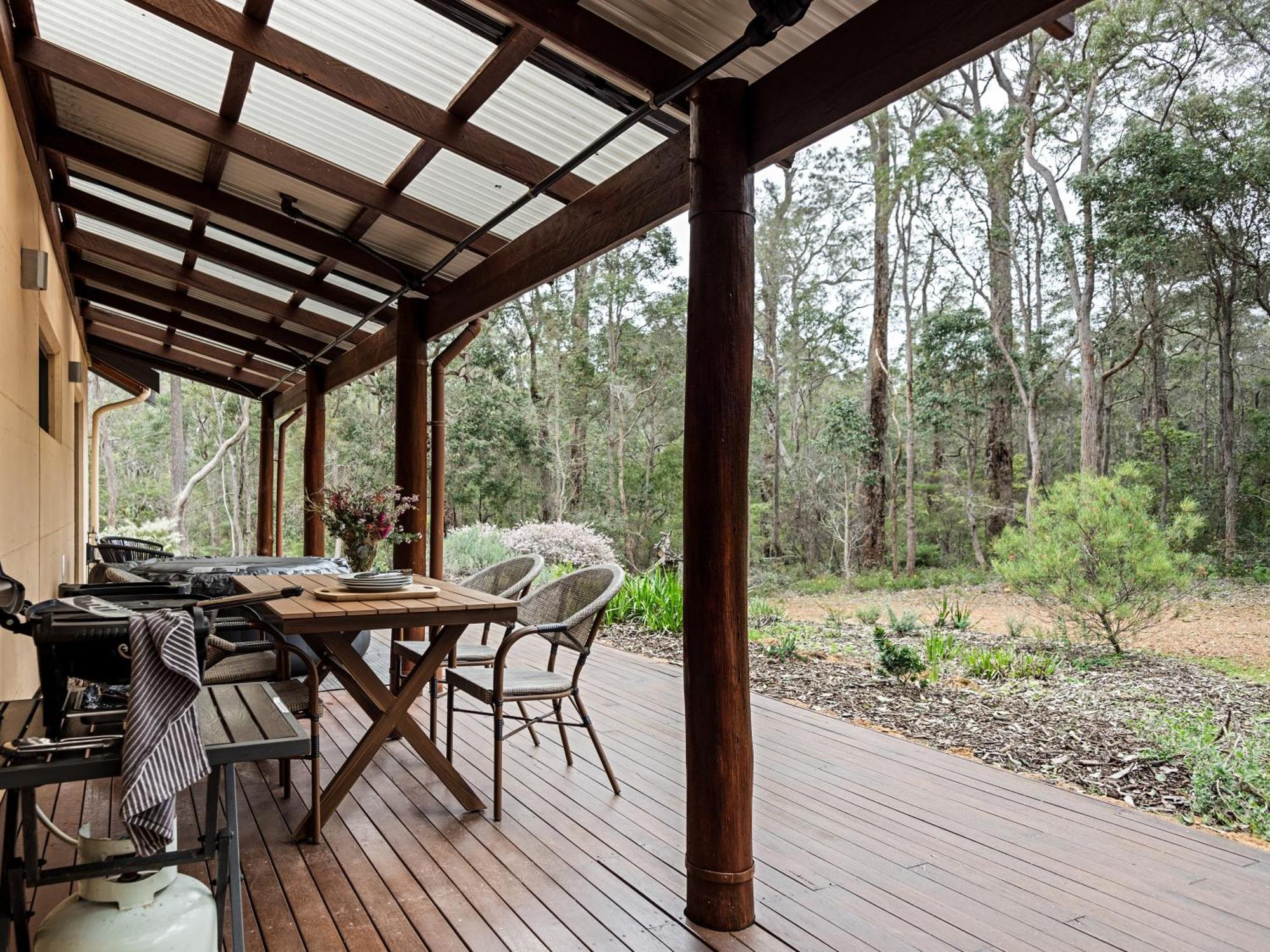 Jarrah Grove Forest Retreat - Adults Only Luxury Chalet Rosa Glen Exterior foto
